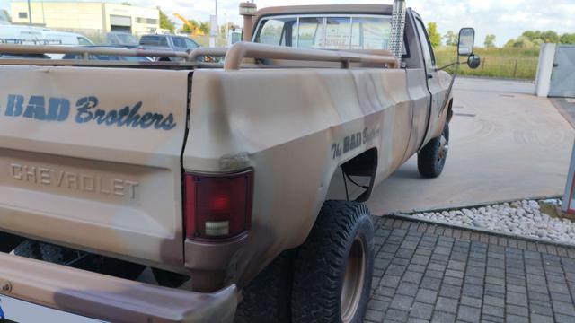 CHEVROLET 2500 pick up ex ambulanza guerra del golfo 1990