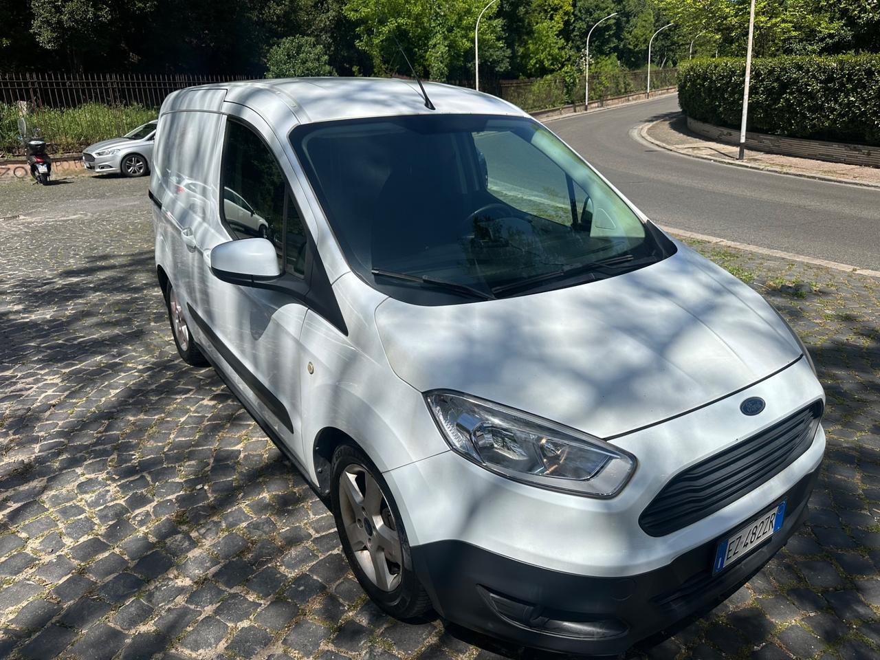 Ford Transit Courier 1.5 Diesel Euro 5b Full Opt 2015