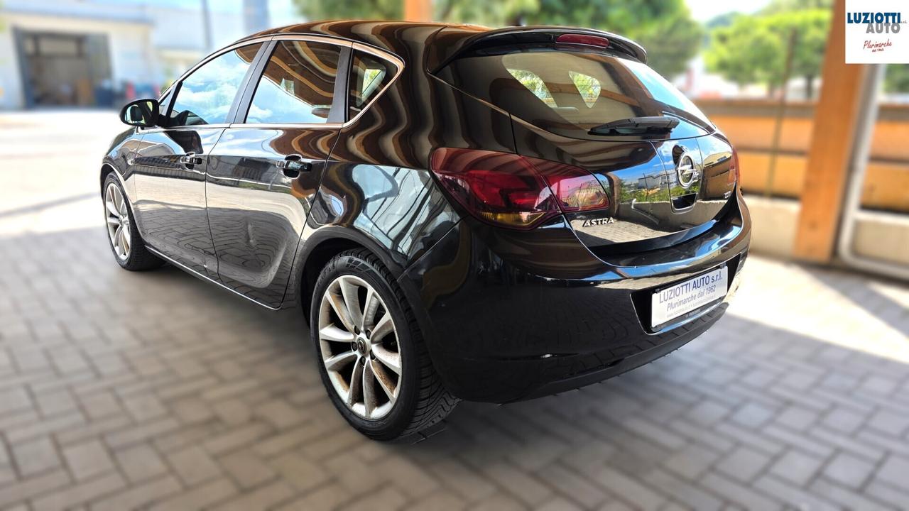 Opel Astra 1.7 CDTI 125CV 5 porte Cosmo
