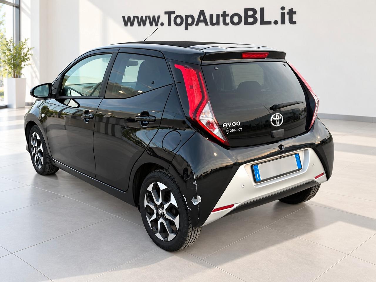 Toyota Aygo Connect 1.0 VVT-i 72 CV 5 porte x-wave MMT