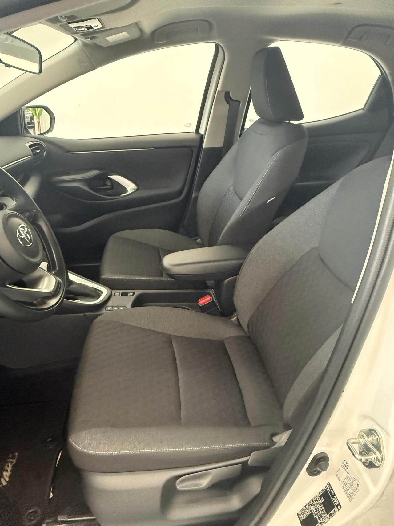 Toyota Yaris 1.5 Hybrid 5 porte Trend