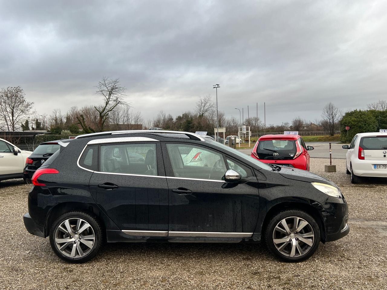 Peugeot 2008 BlueHDi 100 Black Matt