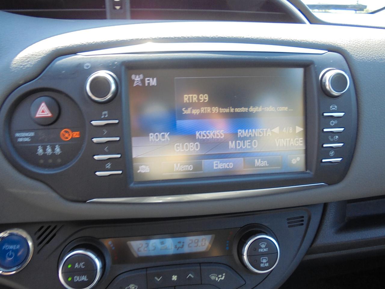 Toyota Yaris 1.5 Hybrid 5 porte Business