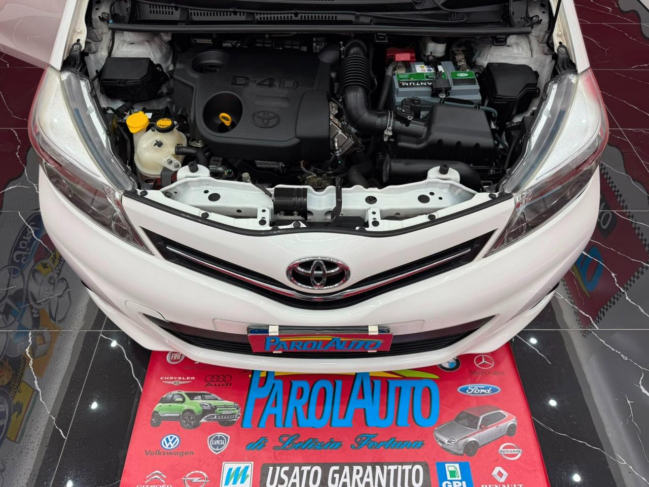 Toyota Yaris 1.4 D-4D 90cv Lounge - 2012