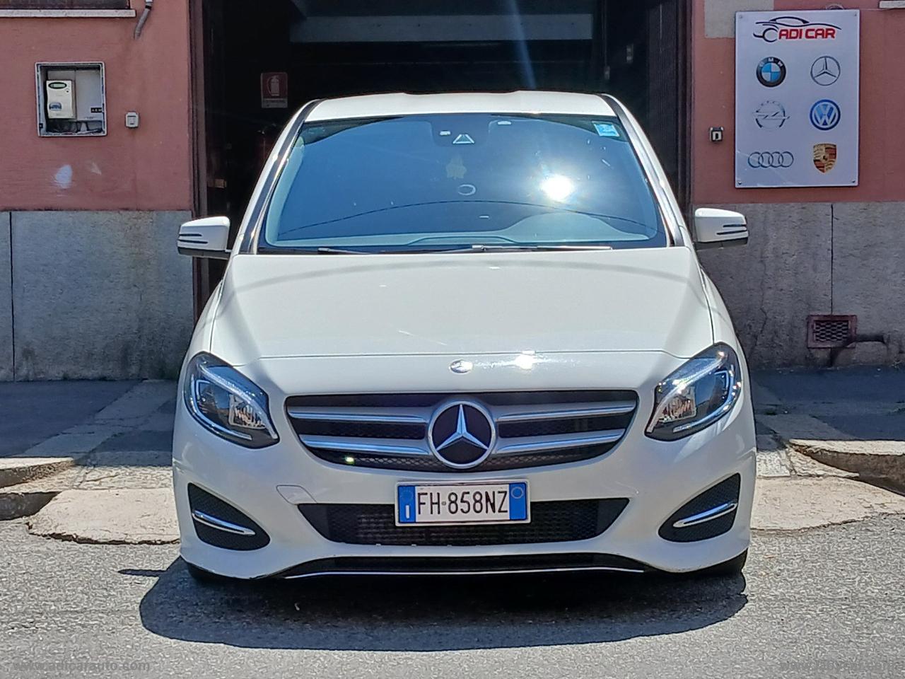 MERCEDES-BENZ B 180 d Sport