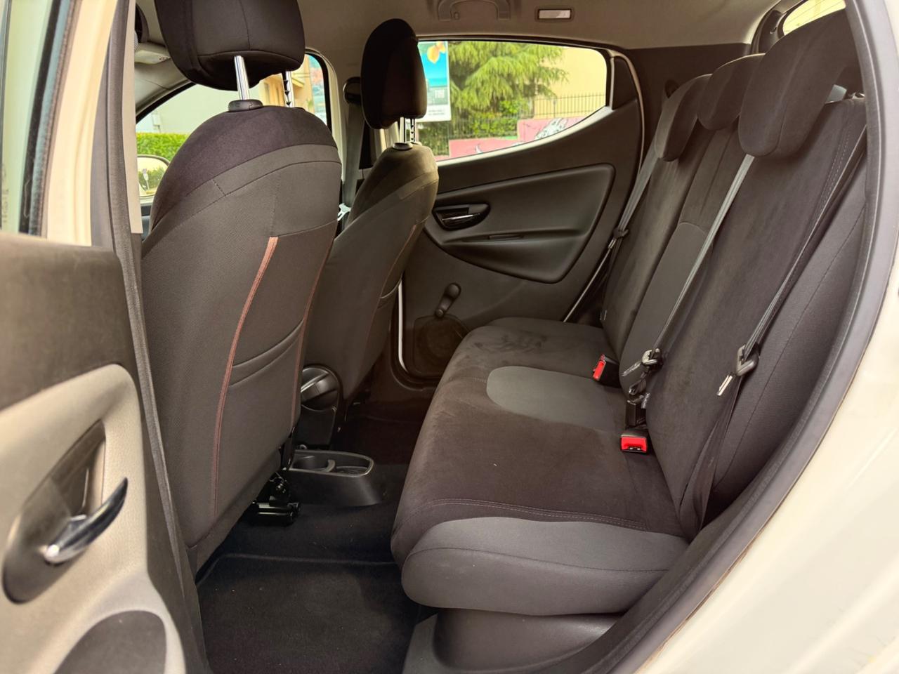 Lancia Ypsilon GARANZIA 12 MESI