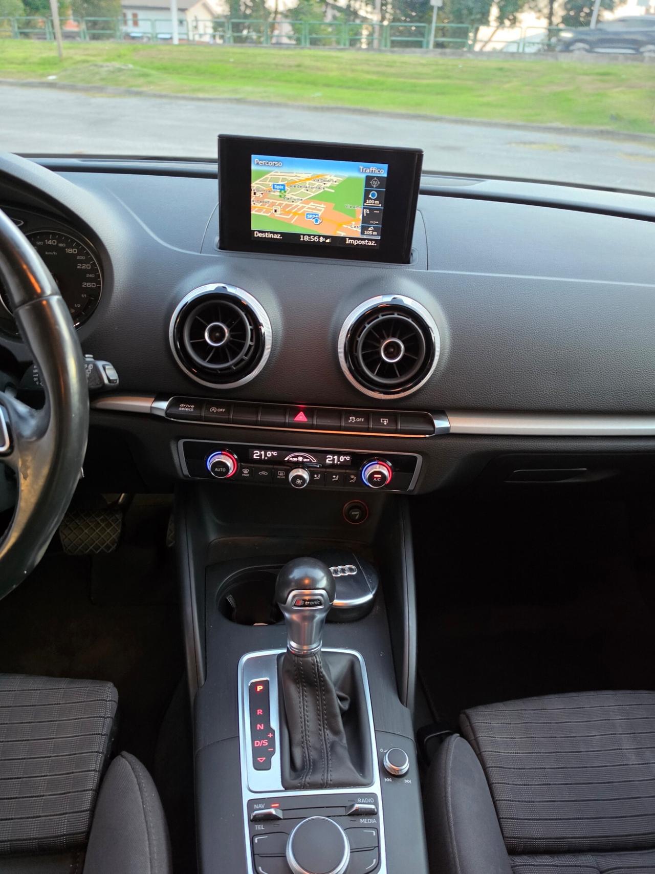 Audi A3 Sedan 1.6 TDI clean diesel S tronic Ambition