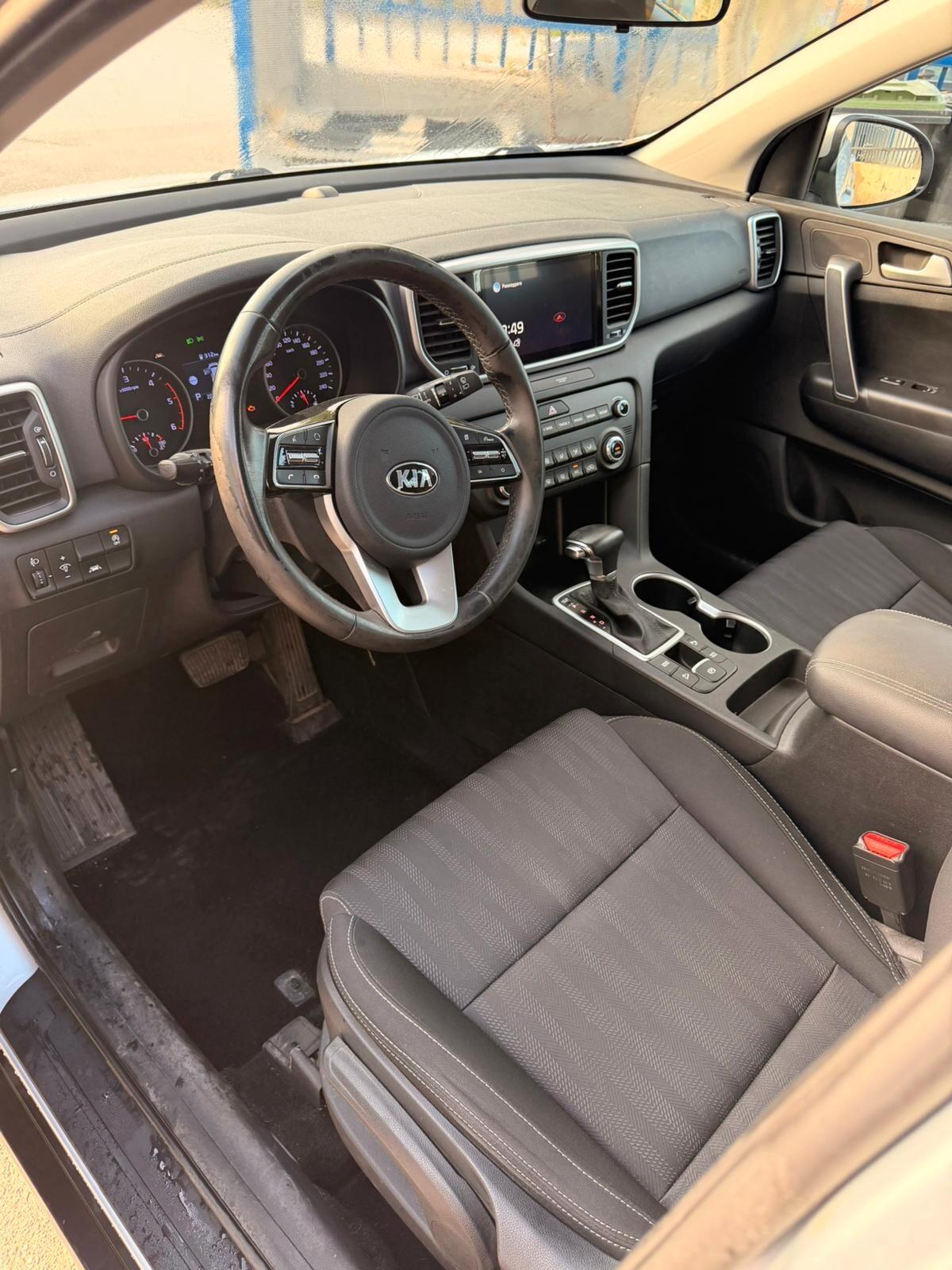 KIA SPORTAGE 1.6 CRDI MHEV AUTOMATICA 61.000 KM