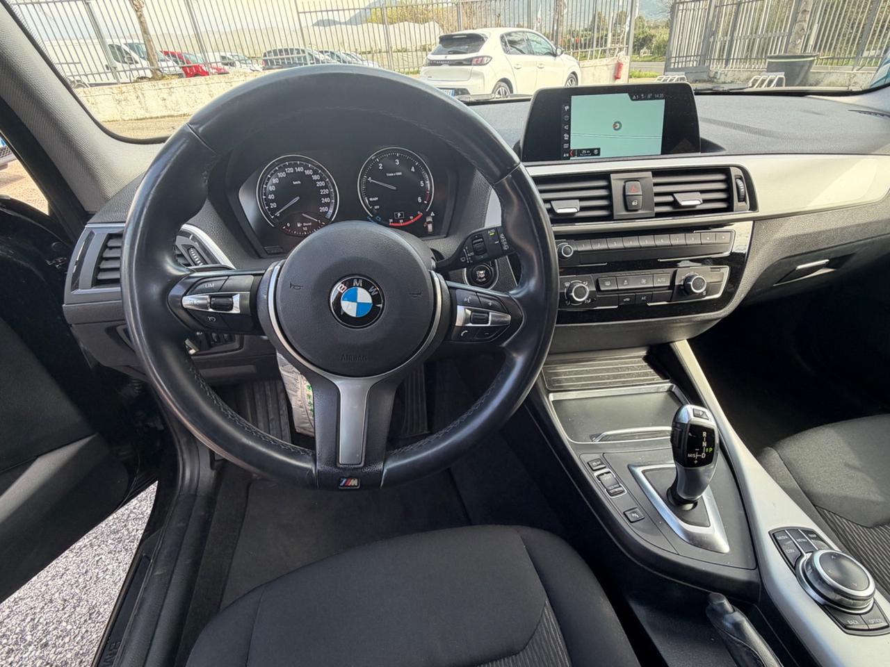 Bmw 116 116d 5p. Business