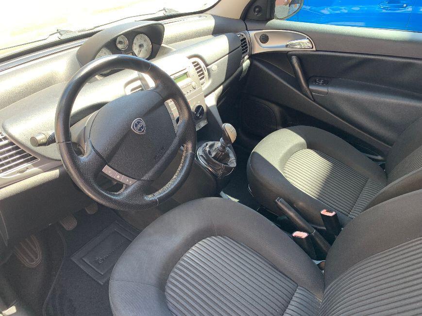 Lancia Ypsilon 1.2 Platino- OK NEOPATENTATI