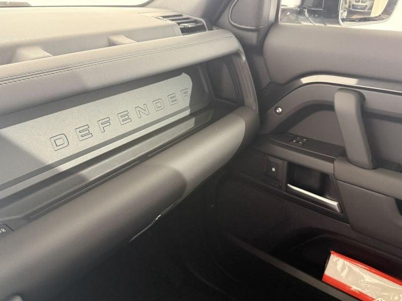 Land Rover Defender D250 AWD Auto 110 X-Dynamic SE
