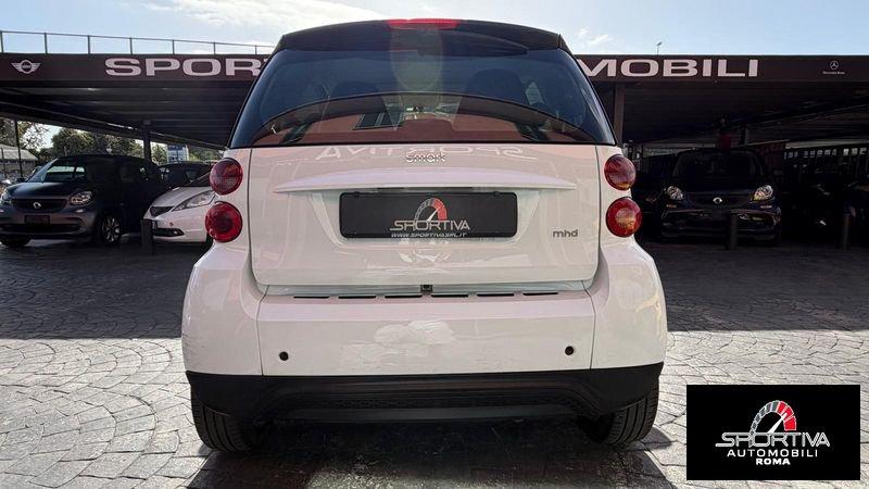 smart fortwo SERVOSTERZO CARPLAY NAVI PELLE fortwo 1000 62 kW coupé passion