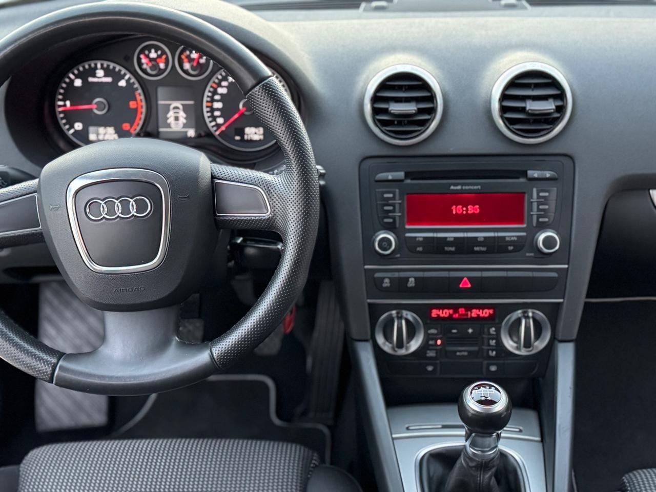 Audi A3 Sportback 105 CV Attraction