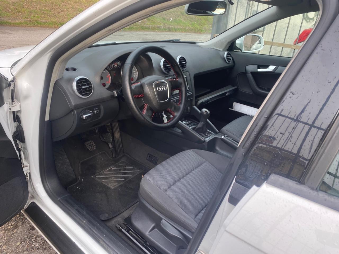 Audi A3 1.6 TDI 90 CV NEOPATENTATI