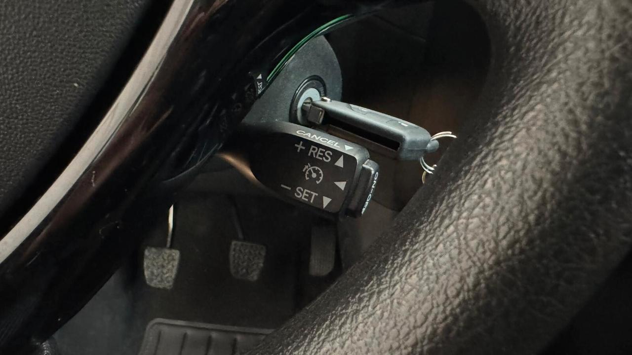 Toyota Aygo Connect 1.0 VVT-i 72 CV 5 porte x-fun