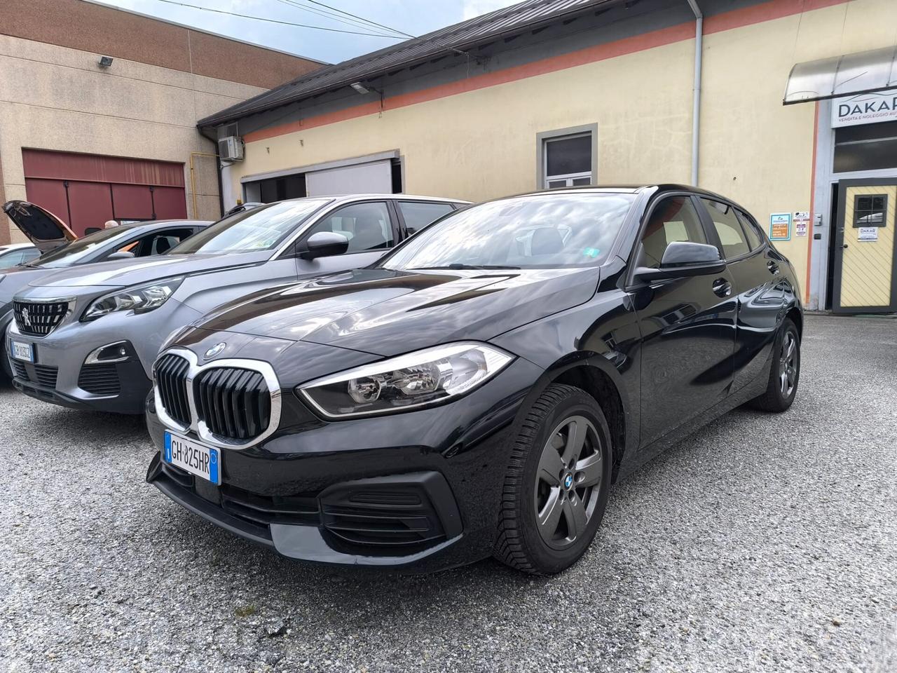 Bmw 116 116d 5p. Business Advantage