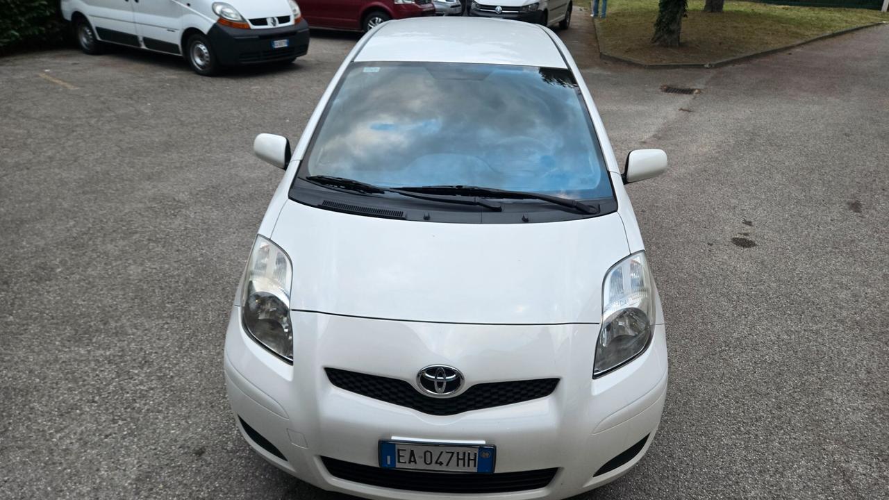 Toyota Yaris 1.3 5 porte Sol