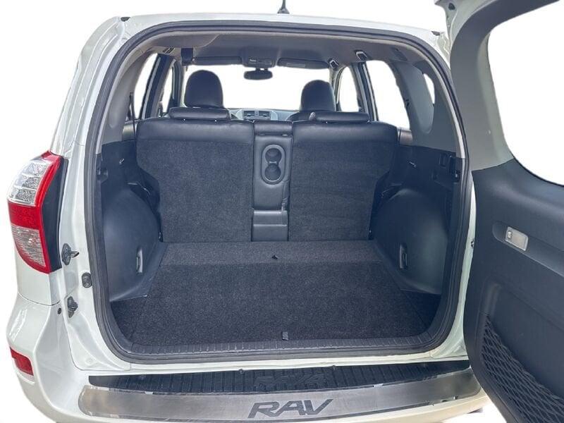 Toyota RAV4 RAV4 2.2 D-4D 4WD Style