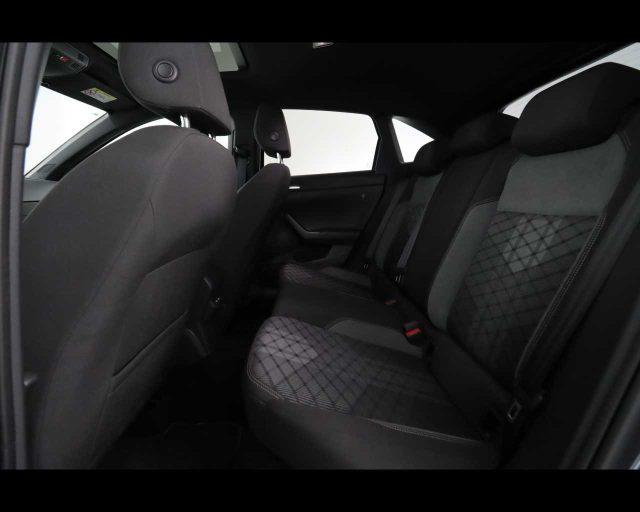 VOLKSWAGEN Taigo 1.0 TSI 110 CV DSG R-Line