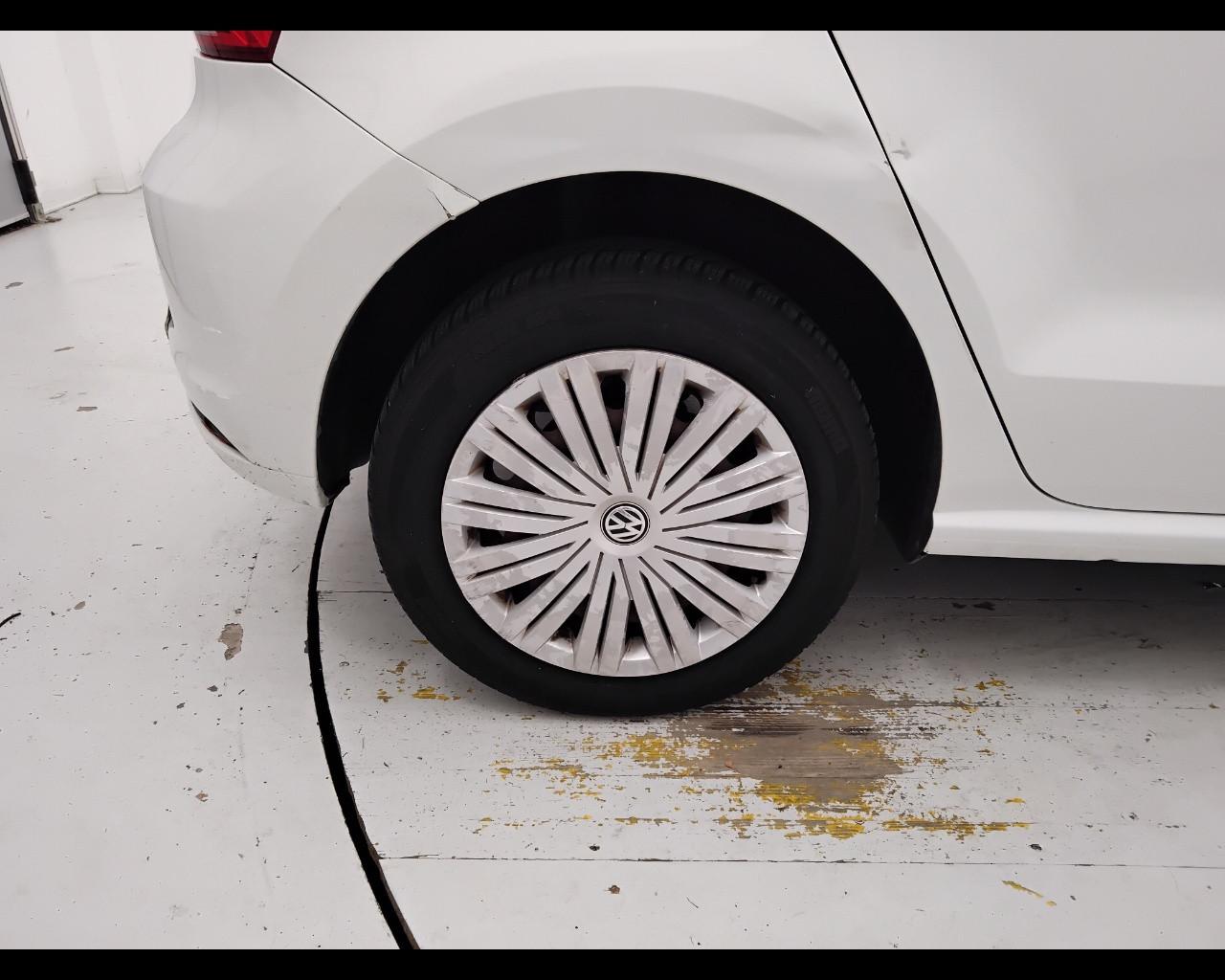 VOLKSWAGEN Polo V 2014 - Polo 5p 1.0 mpi Comfortline 75cv