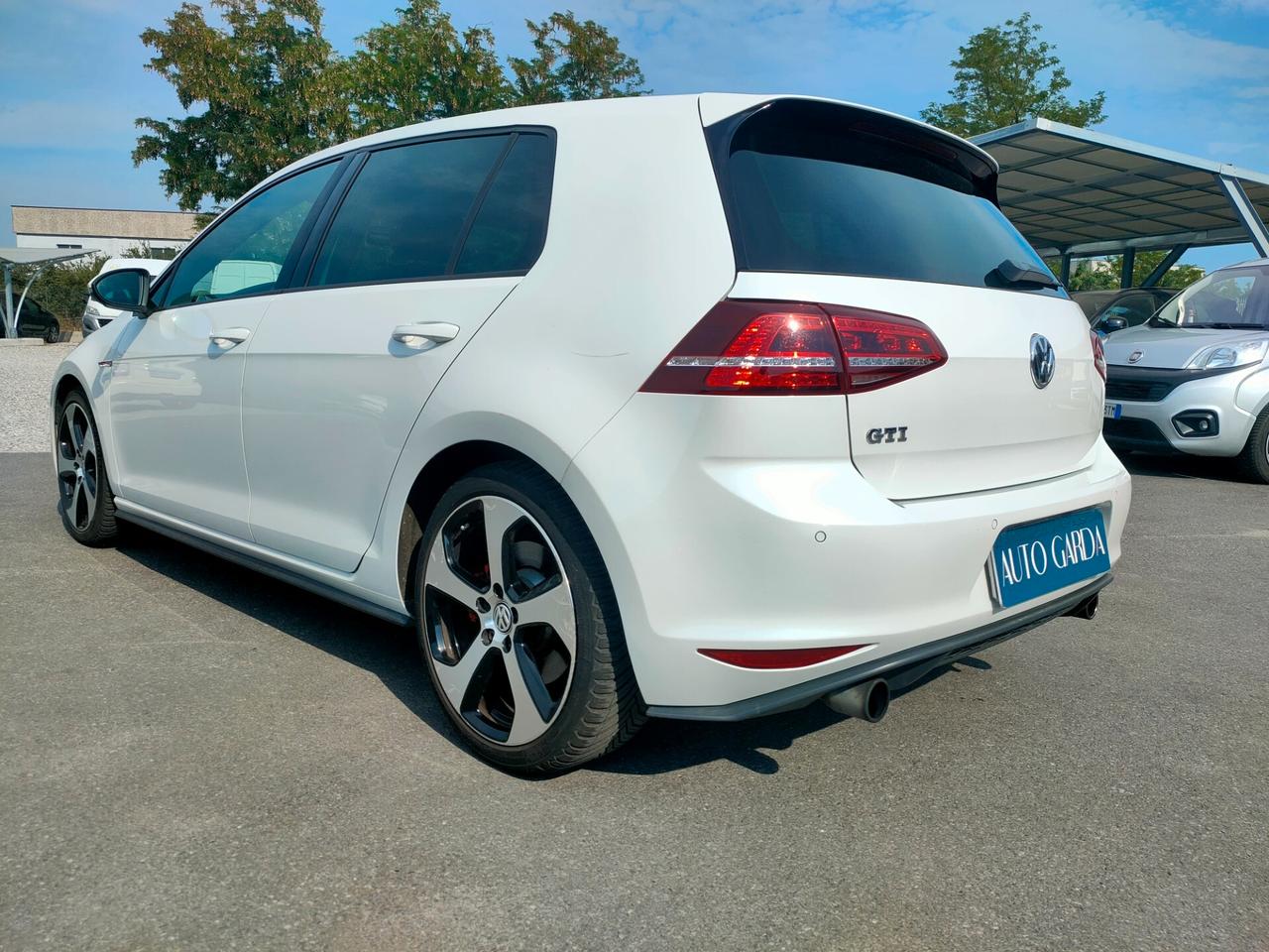 Volkswagen Golf GTI Performance 2.0 TSI 5p. dsg