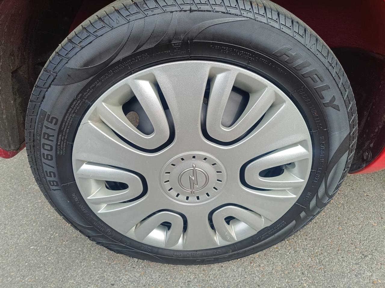 Opel Agila 1.0 12V 68 CV Ecotec Neopatentati