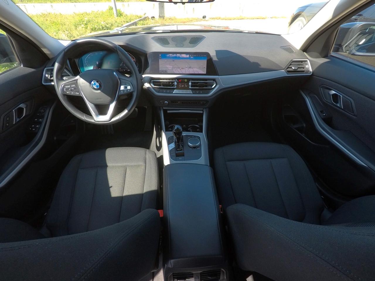 Bmw 318d 48V Touring Business Advantage