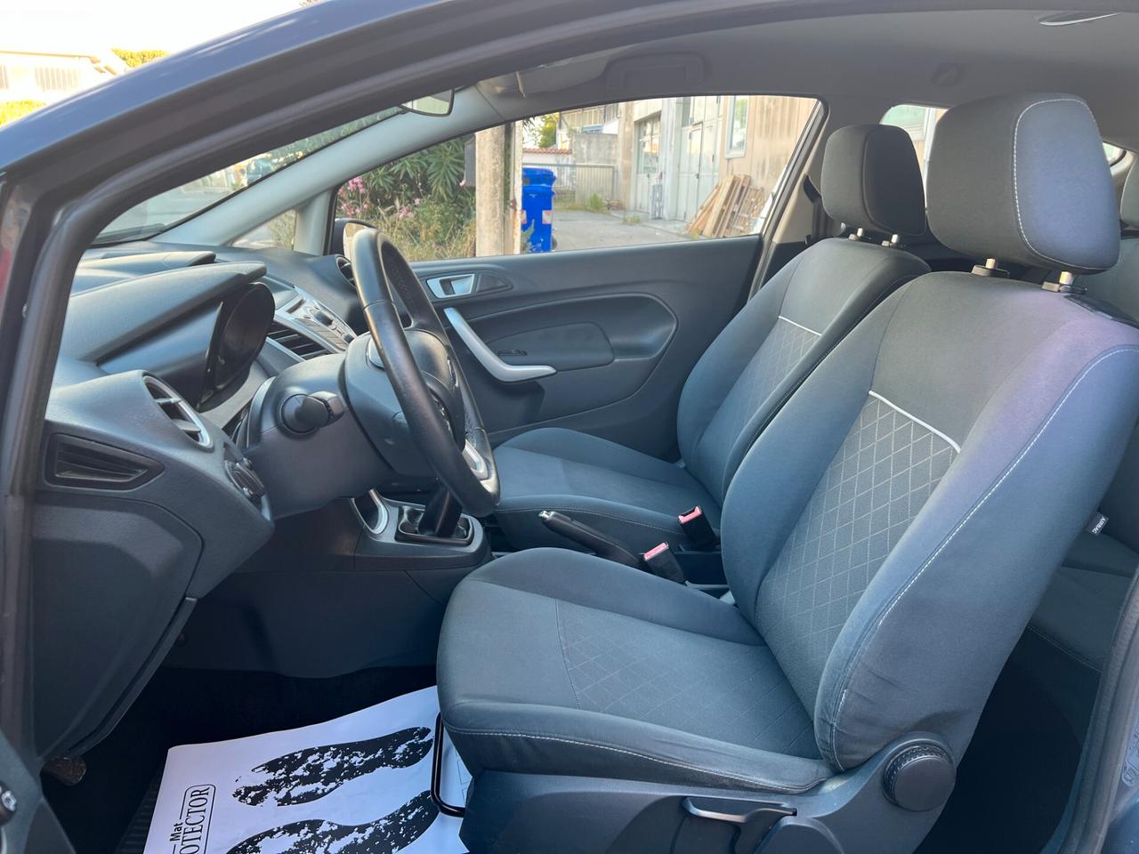 Ford Fiesta Ikon 1.2 82CV 84.000KM
