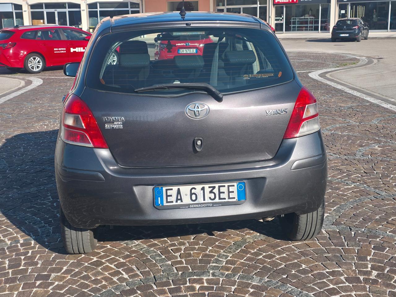 Toyota Yaris 1.0 5 porte