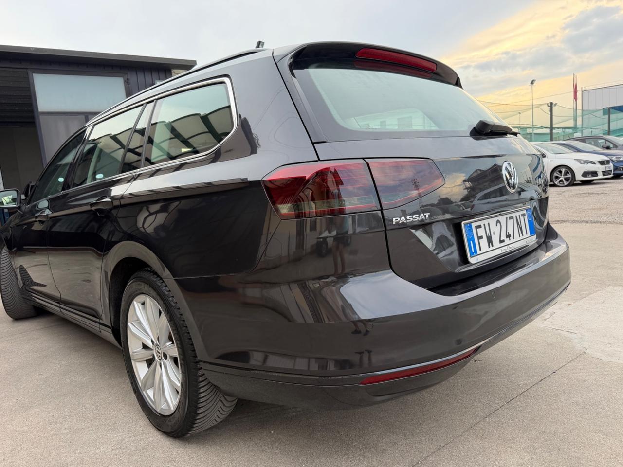 Volkswagen Passat Variant 2.0 TDI DSG Business BlueMotion Tech