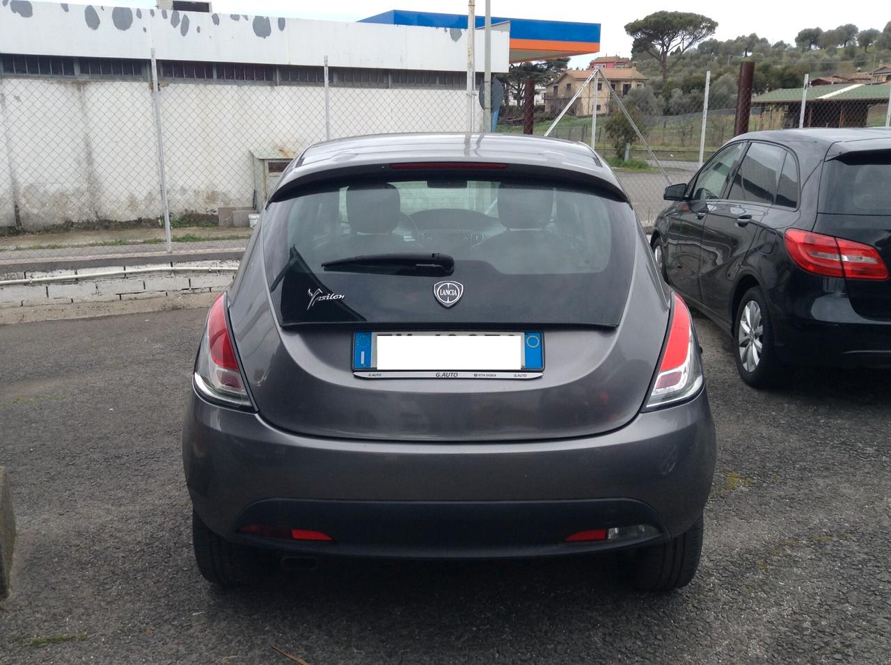 Lancia Ypsilon 0.9 TwinAir 85 CV 5 porte S&S Platinum