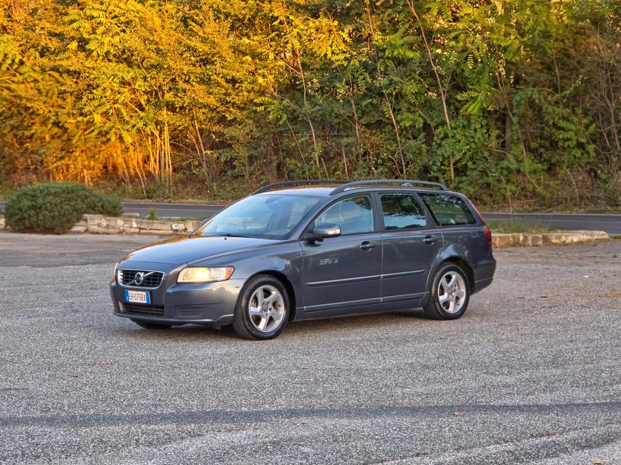 Volvo V50 D2 R-design CV-114 E5 Manuale NEO 2011
