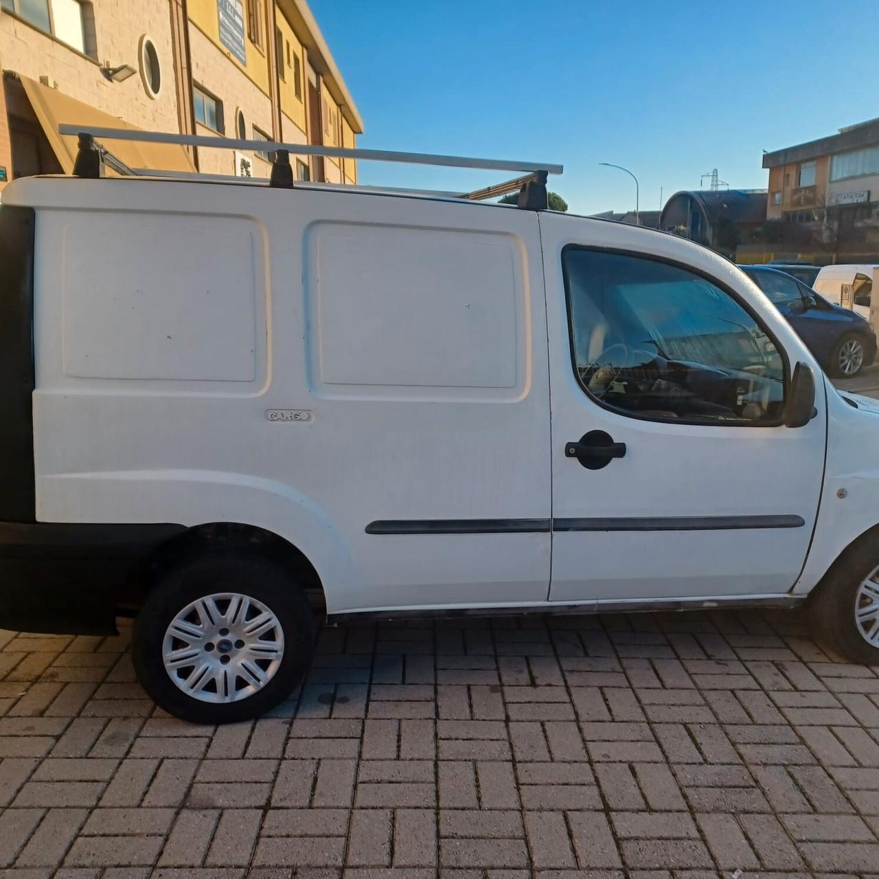 147.038 KM FIAT DOBLO 1.2 FURGONE 2 POSTI