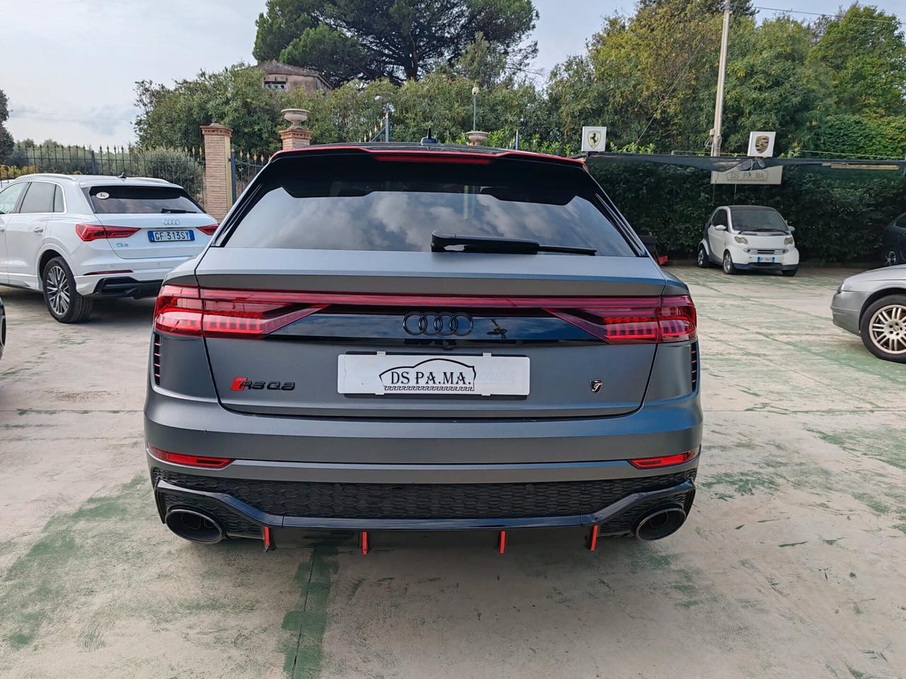 Audi Q8 RS TFSI V8 quattro tiptronic