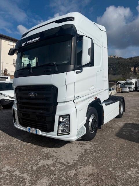Trattore stradale Ford F-MAX500