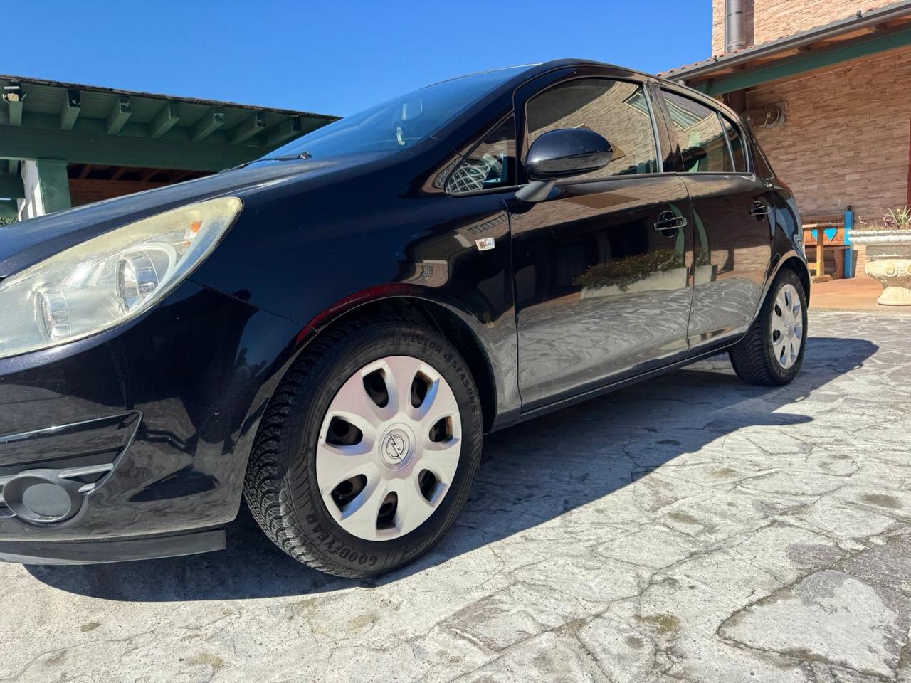 Opel Corsa 1.2 5 porte Cosmo neopatentati