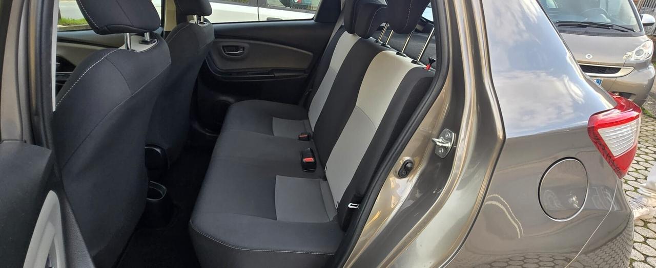 Toyota Yaris 1.0 72 CV 5 porte Cool