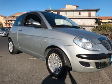 Lancia Ypsilon 1.3MLJT A-F-F-A-R-O-N-E