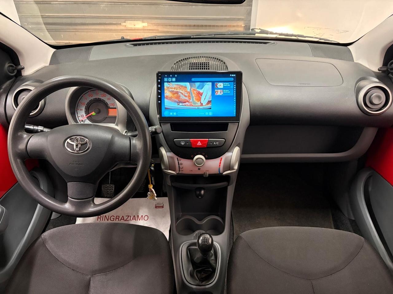 Toyota Aygo 1.0 69Cv 5 Porte 12 MESI DI GARANZIA