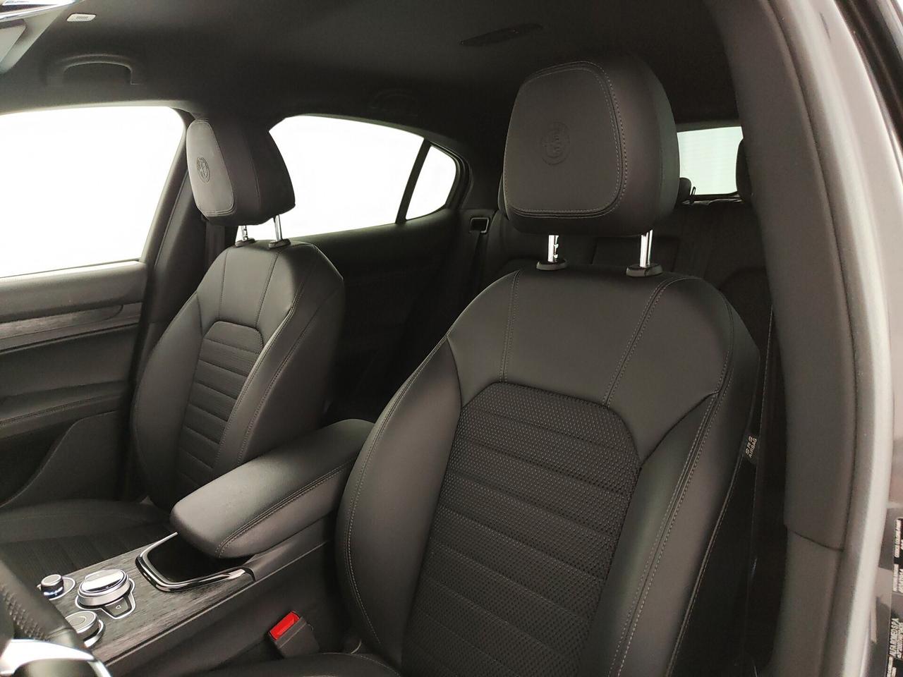 Alfa Romeo Stelvio 2.2 Turbodiesel 160 CV AT8 RWD Sprint