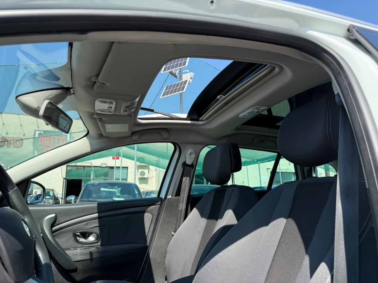 Renault Megane Sw 1.5 dCi 110CV Tetto Apribile Navigatore