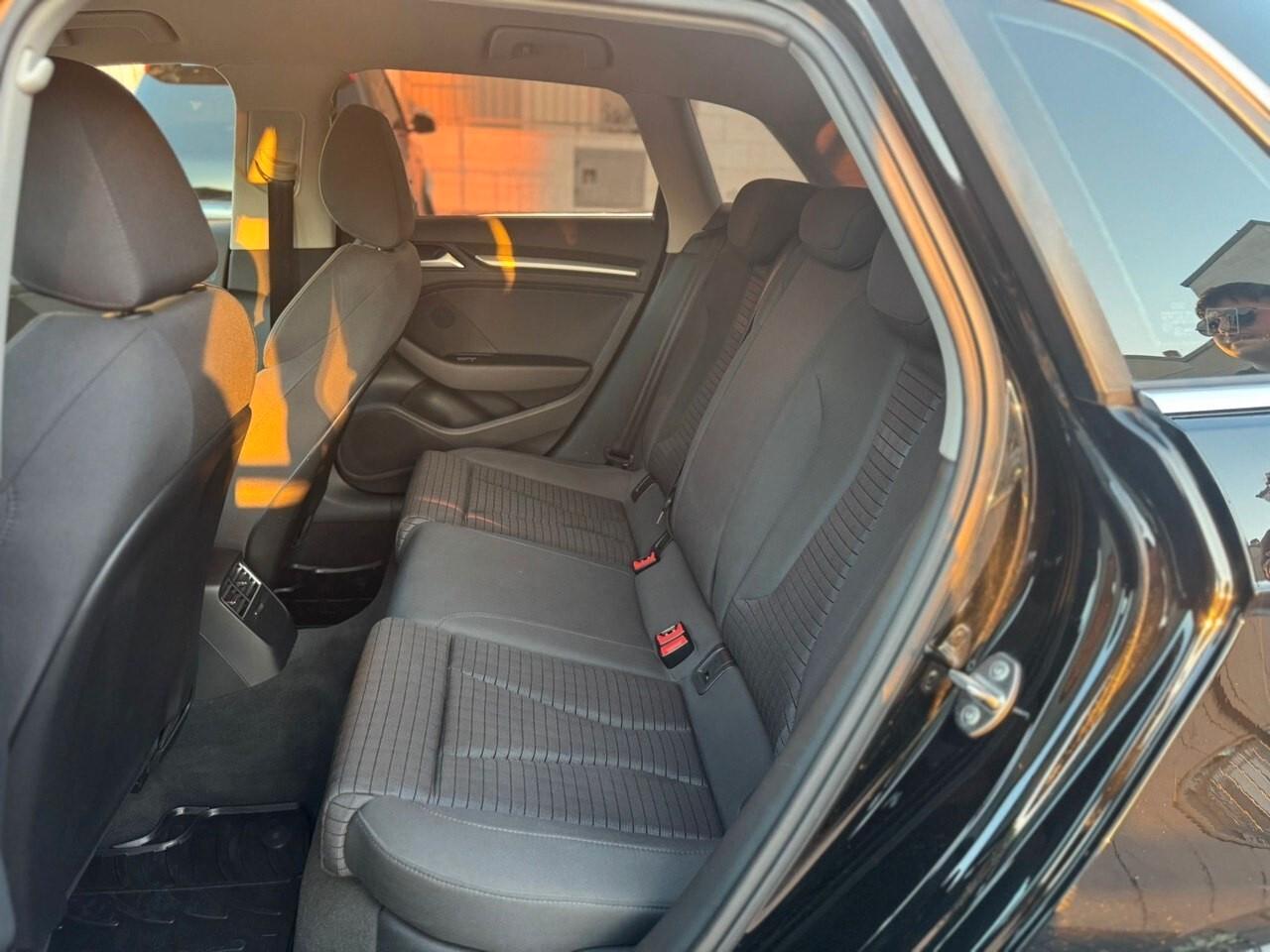 Audi A3 SPB 1.6 TDI 110 cv, S LINE, FULL