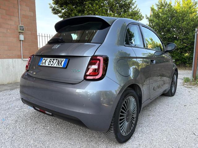 FIAT 500e 3+1 42 kWh Icon