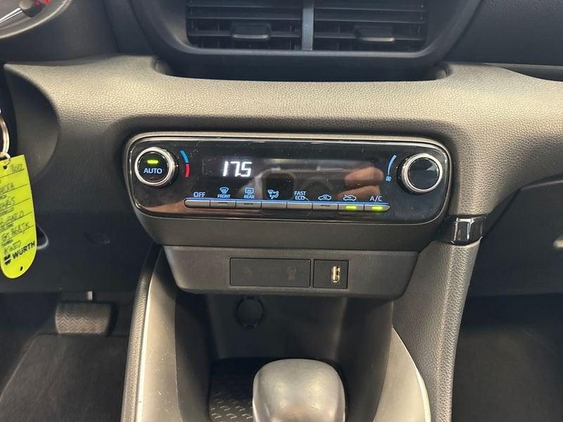 Toyota Yaris Hybrid Active MY22