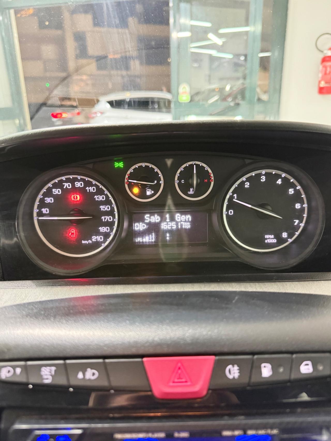 Lancia Ypsilon 1.2 69 CV 5 porte GPL Ecochic Silver