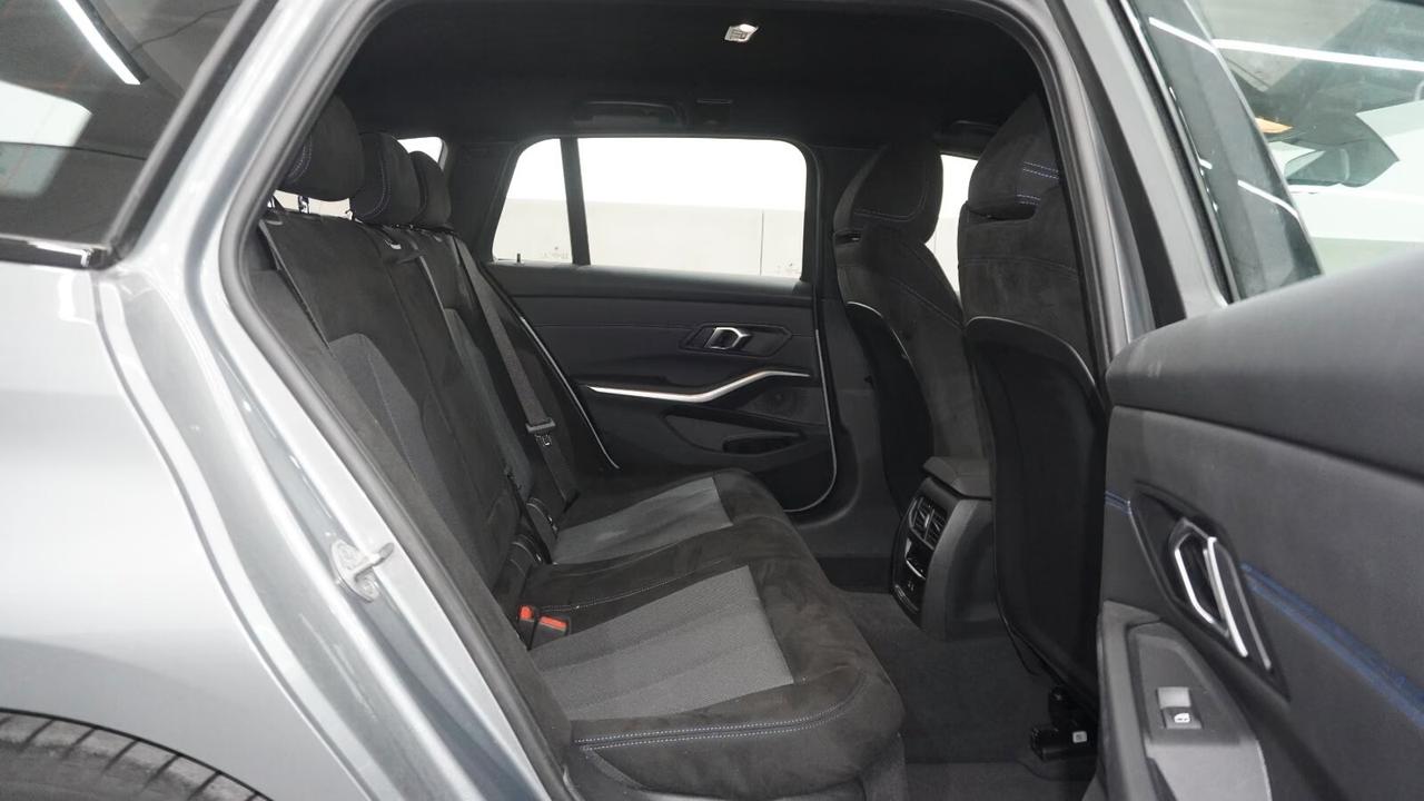 Bmw 330i xDrive Touring Msport ufficiale Bmw