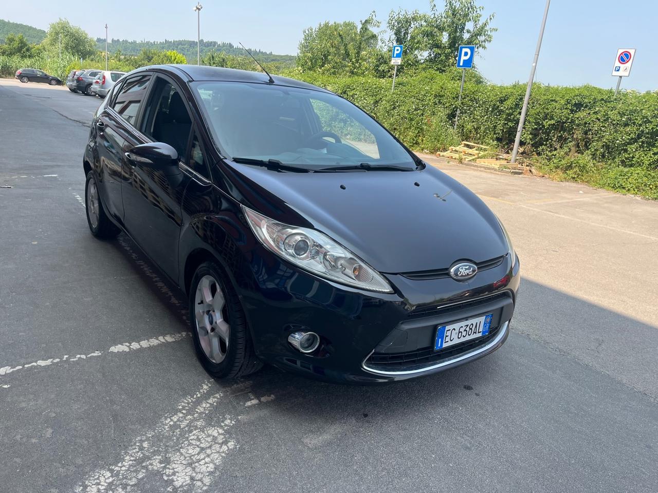 Ford Fiesta 1.4 TDCi 70CV 5 porte Titanium