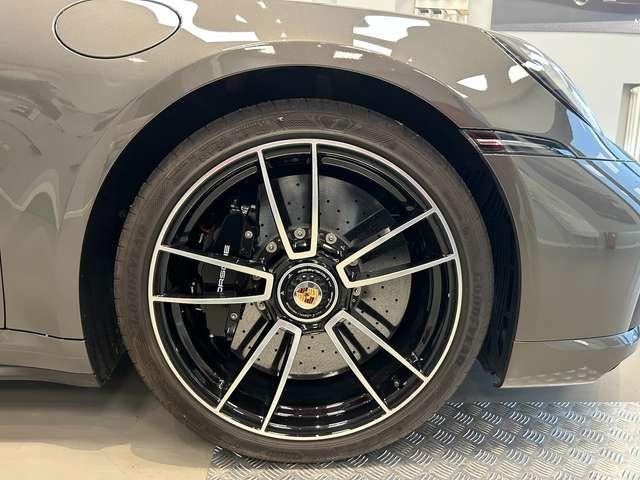 Porsche 992 Coupe 3.7 Turbo S auto
