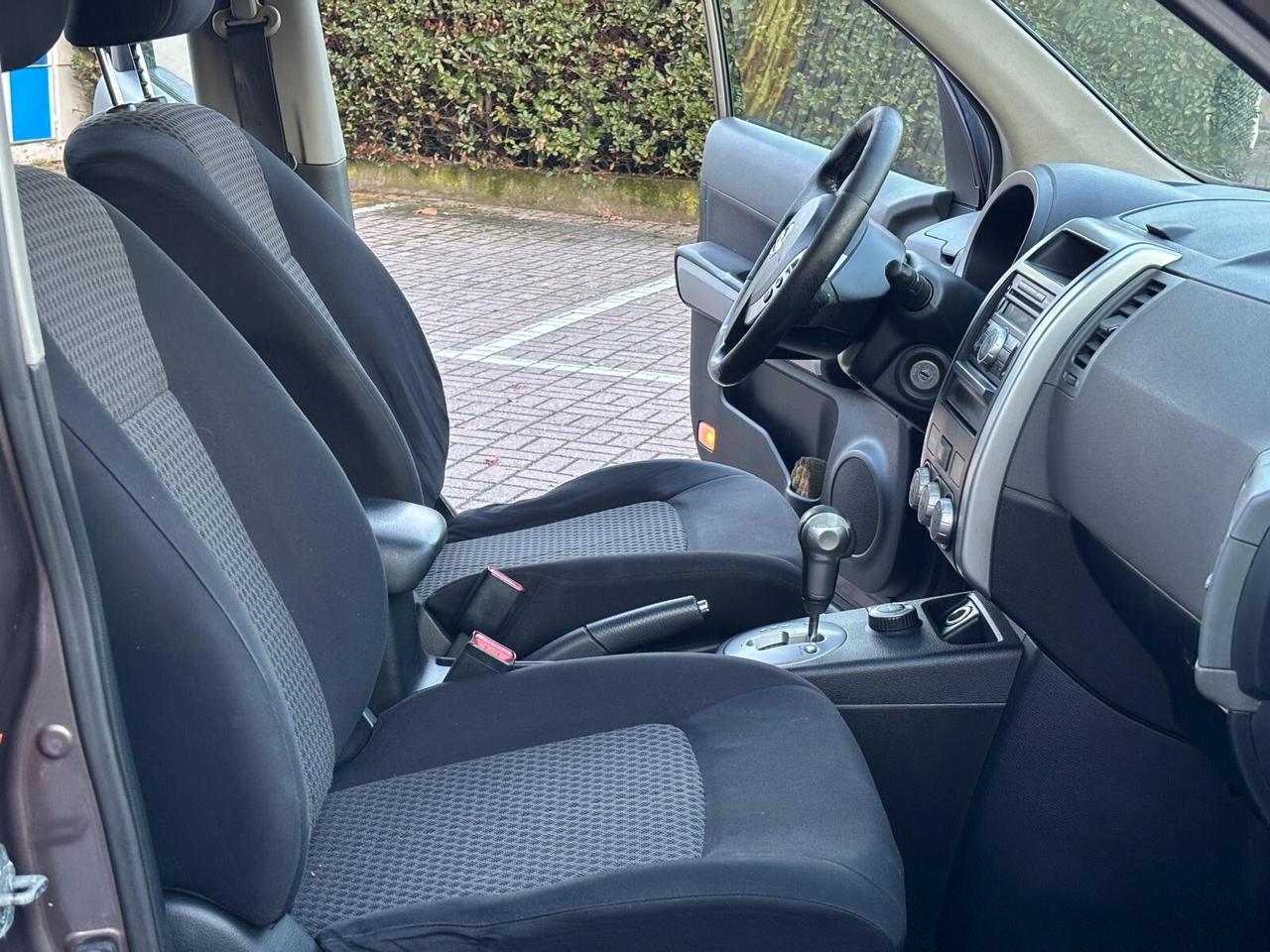 Nissan X-Trail 2.0 dCi 150CV LE Cel. 320 147 1147