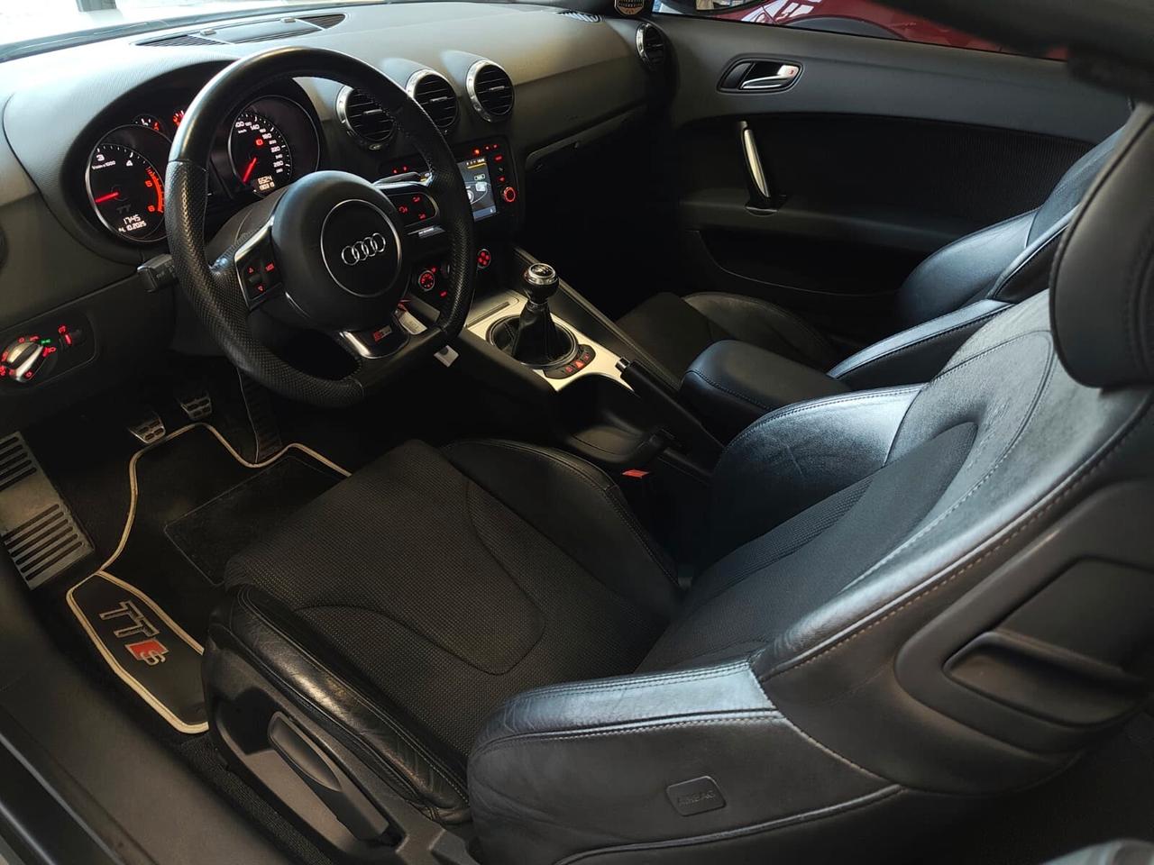 Audi TT Coupé 2.0 TDI QUATTRO S LINE